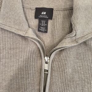 H&M Knit Collection All Seasons Pullover Size M Unisex